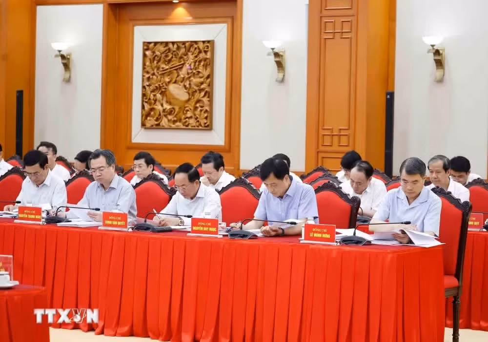 tong-bi-thu-chu-tich-nuoc-chu-tri-cuoc-lam-viec-ve-de-an-doi-moi-mo-hinh-phat-trien-dat-nuoc-8.jpg