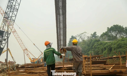 ​Hối hả thi công xuyên Tết tại các dự án trọng điểm Thủ đô