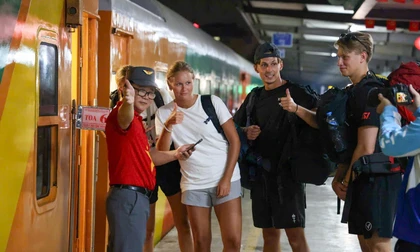 450 hành khách đón giao thừa trên chuyến tàu đặc biệt