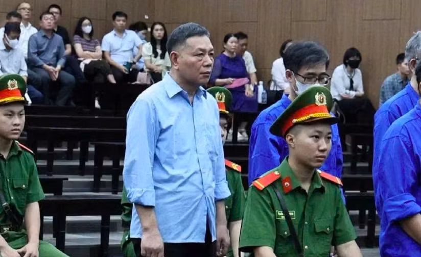 Vụ bà Nguyễn Thị Kim Tiến: Người chiếm đoạt 2 triệu USD kể công của cha mẹ để xin giảm án