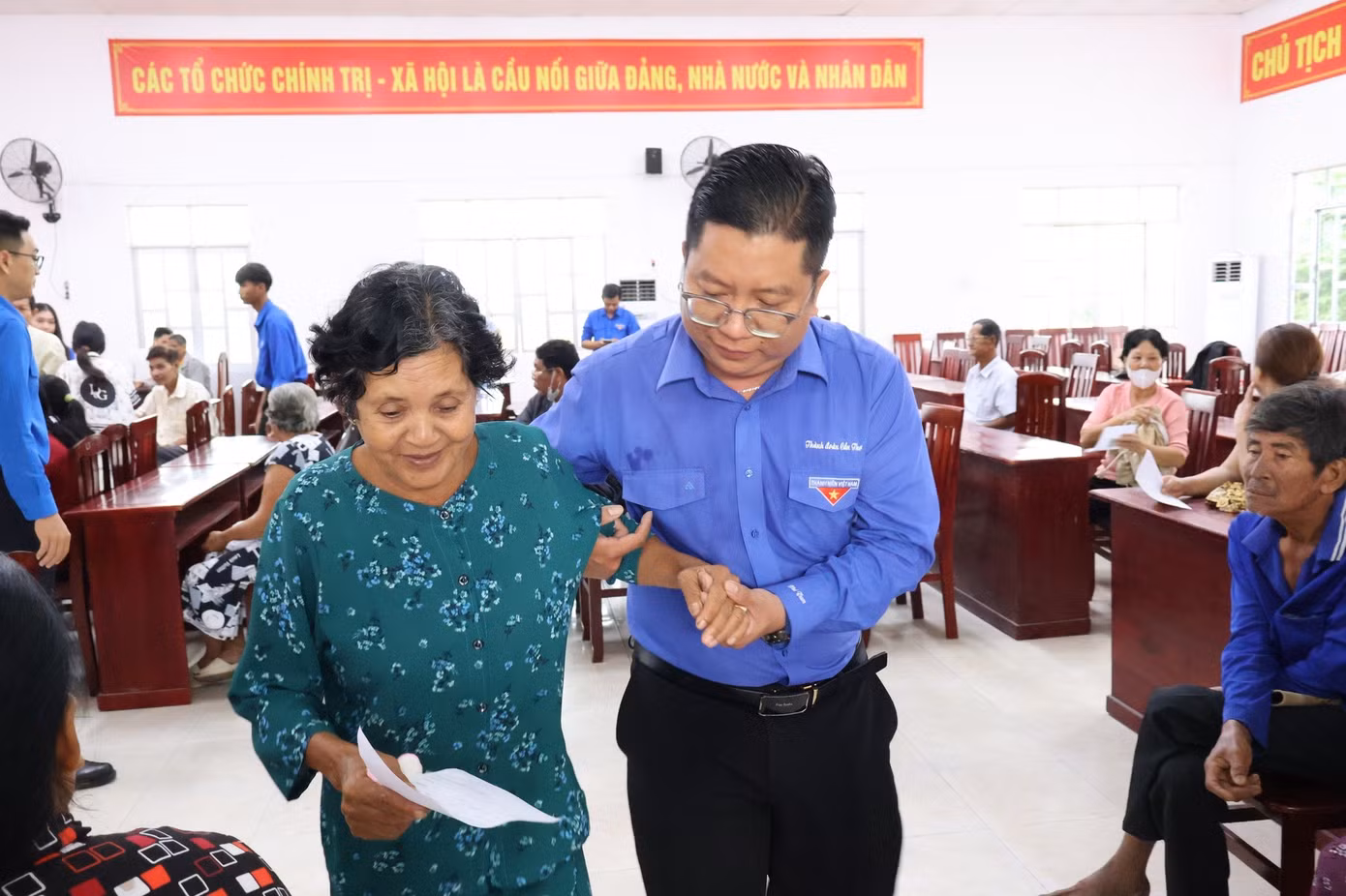 nghia-3.jpg