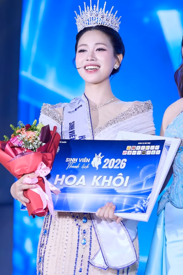Từ nữ sinh tự ti dừng chân ở Top 11 đến Hoa khôi 'Sinh viên Thanh lịch 2026'