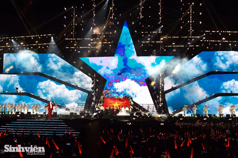 ha-anh-tuan-tai-concert-sao-nhap-ngu-12.jpg