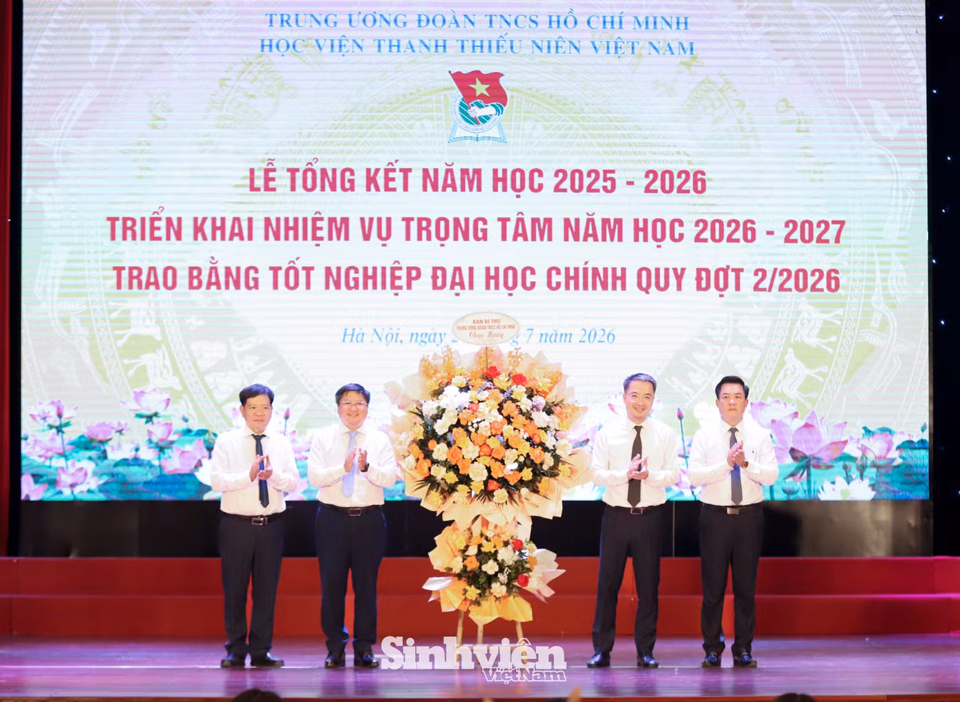 vya-tot-nghiep-dot-2-nam-2026-6.jpg