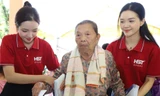 Đại sứ truyền thông Mỹ Vân, người đẹp Huyền Cơ, Thanh Bình hỗ trợ gần 500 người lớn tuổi xã Long Cang, Tây Ninh
