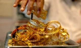 Giá vàng lao dốc kể từ đầu tháng 8.