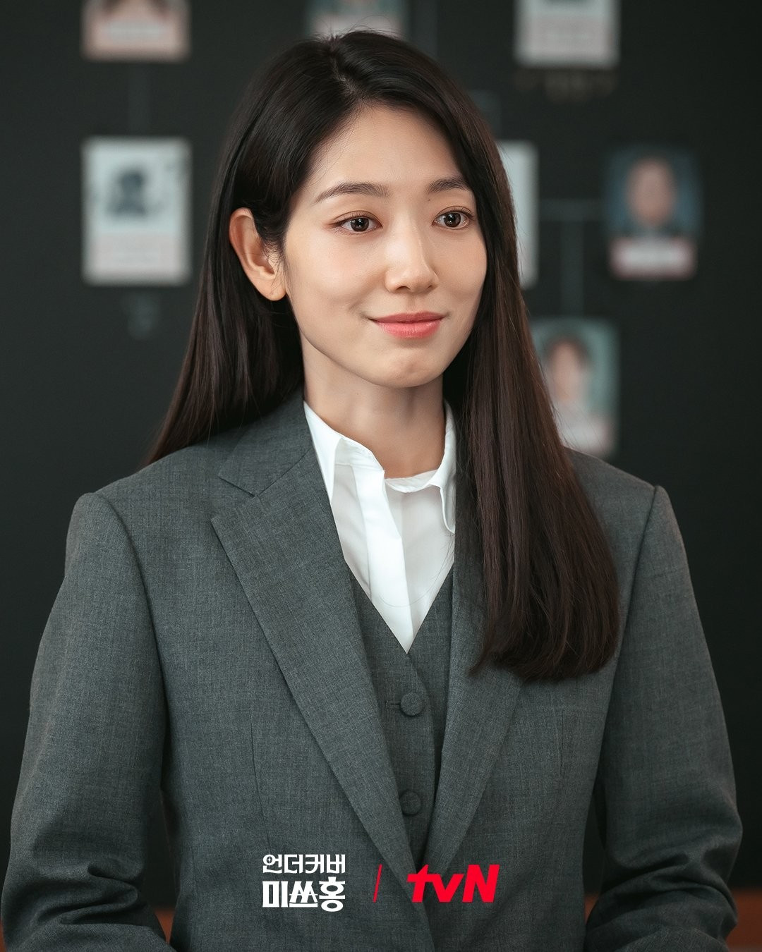 Phim Hàn chào 2026: Kim Seon Ho hóa thông dịch viên, Park Shin Hye trở ...