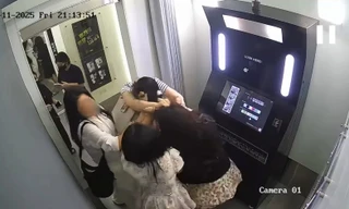 Công an vào cuộc vụ cô gái Việt tố bị du khách Hàn hành hung tại tiệm photobooth