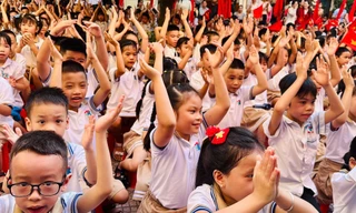 Không khí hân hoan trong lễ khai giảng năm học mới ở Trường Tiểu học Yết Kiêu