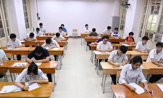 Hà Nội: Học sinh và phụ huynh mong môn thi thứ 3 vào lớp 10 sớm được công bố
