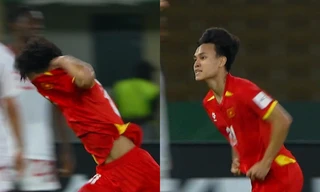 Khoảnh khắc “phanh gấp” của Minh Phúc: Suýt cởi áo ăn mừng, Khuất Văn Khang kèm sát