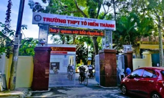 Giáo viên một trường THPT ở Thanh Hóa bị tố tự ý sửa điểm của hàng trăm học sinh