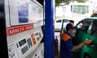 Sắp dừng bán xăng RON95: Xăng E10 là gì, xe phổ thông có dùng được không?