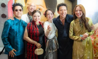 Tâm điểm thảm đỏ: Trấn Thành - Trường Giang - Thu Trang rạng rỡ chung khung hình