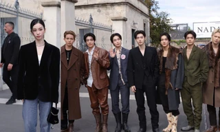 ENHYPEN - Karina aespa chung khung hình tại sự kiện Prada, vì sao Sana vắng mặt?