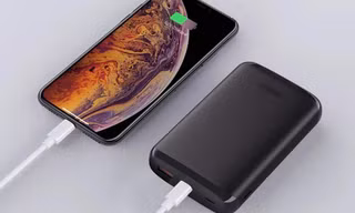 Cẩn thận sạc dự phòng phát nổ: 5 dấu hiệu cảnh báo người dùng không nên bỏ qua