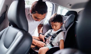 Những điều cần lưu ý liên quan đến quy định lắp ghế an toàn cho trẻ em trên ô tô