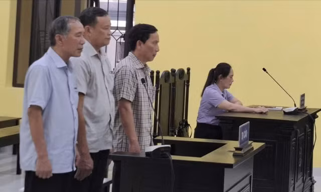 Xét xử vụ án gây thất thoát tài sản xảy ra tại Công ty CP đầu tư và phát triển nhà Cà Mau 