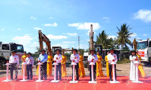 Cà Mau cất nóc bệnh viện nghìn tỷ