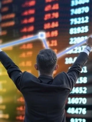 Chứng khoán sôi sục, VN-Index liên tiếp phá đỉnh 
