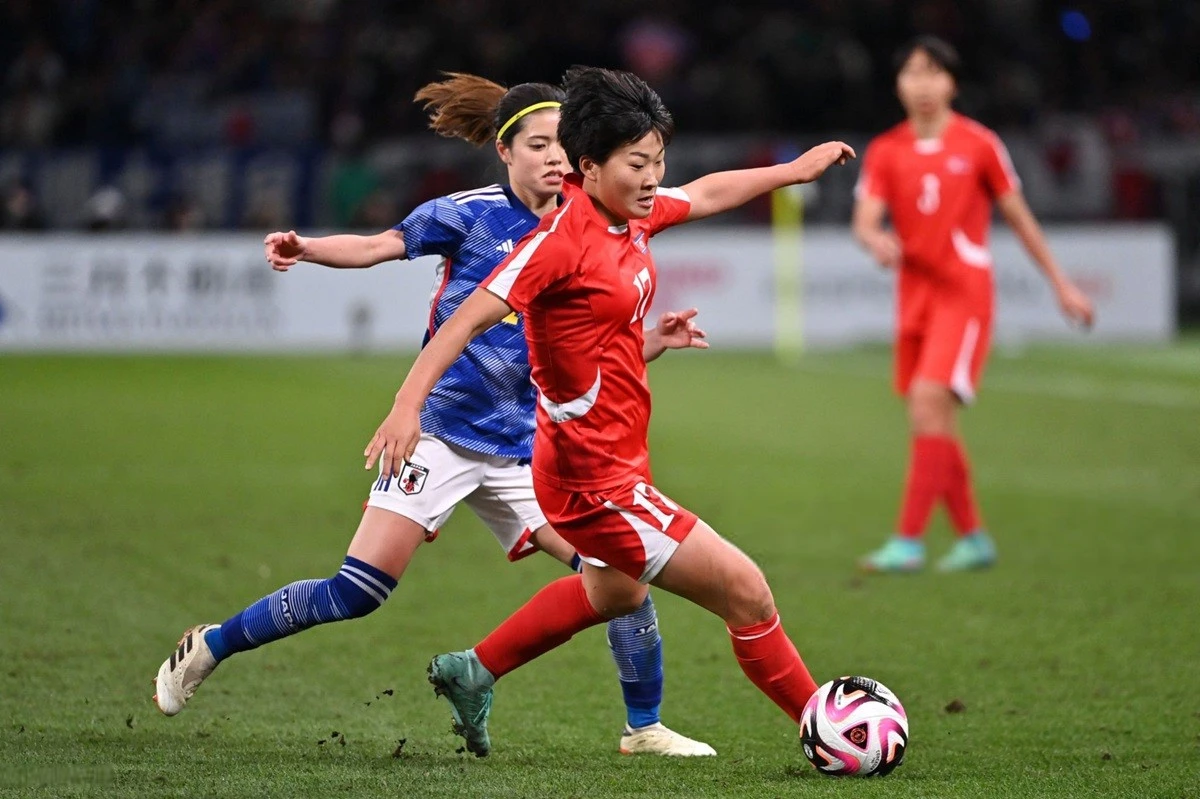 Tiền đạo Kim Kyong Yong dẫn dắt nữ Triều Tiên đối đầu Uzbekistan tại Asian Cup