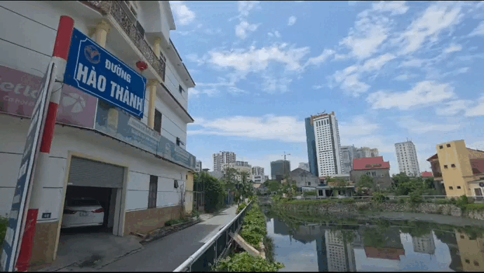 Nước kênh hào Thành cổ Vinh ô nhiễm nặng