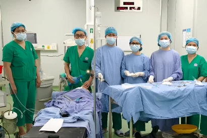 Nhiều trẻ nhỏ hóc hạt bí, hạt mắc ca nhập viện