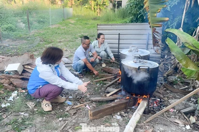 Tết của những công nhân không có chuyến xe hồi hương 