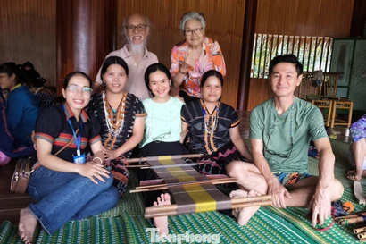 Thanh niên là ‘đầu tàu’ trong công cuộc giảm nghèo hiện đại