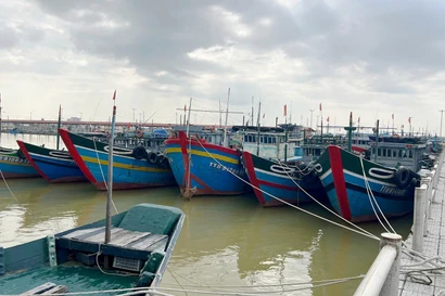 Huế quyết định chi trả hỗ trợ nhiên liệu cho ngư dân sau nhiều năm hồ sơ bị 'treo'