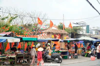 Phiên chợ đặc biệt chỉ họp 3 ngày Tết