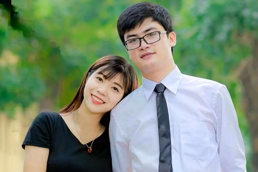 Từ lời mời kết bạn tình cờ, cặp đôi Phùng Hưng - Bích Ngọc nên duyên vợ chồng.