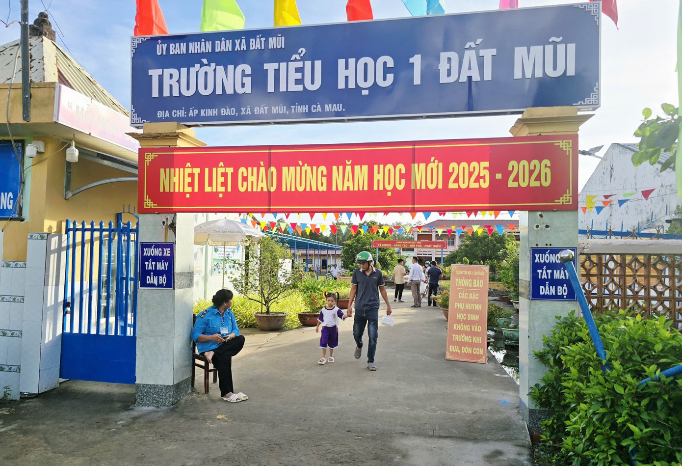 Lễ khai giảng đặc biệt của gần 27 triệu học sinh, giáo viên - Ảnh 20. Lễ khai giảng đặc biệt của gần 27 triệu học sinh, giáo viên - Ảnh 20.