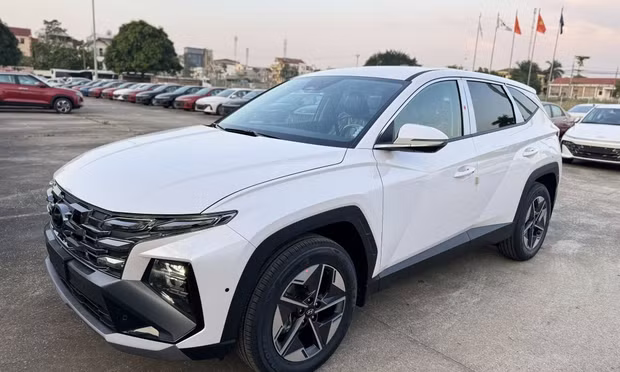 Hyundai Tucson Hybrid rục rịch 'đổ bộ' thị trường Việt