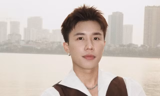 Hai năm qua, Long Vũ đã đi đâu sau khi bùng nổ với "Đi Giữa Trời Rực Rỡ"?