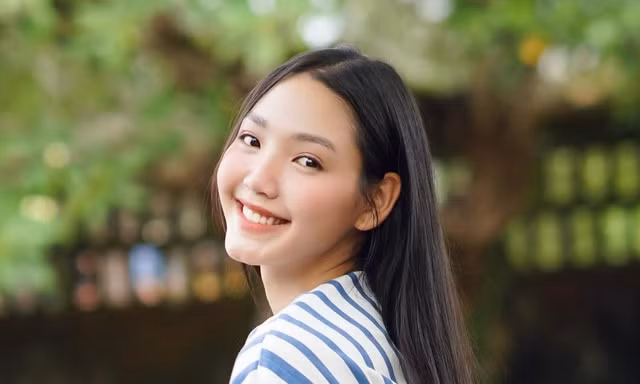 “Tân binh khủng long” của phim Việt: Đóng phim nào thu về trăm tỷ phim đó