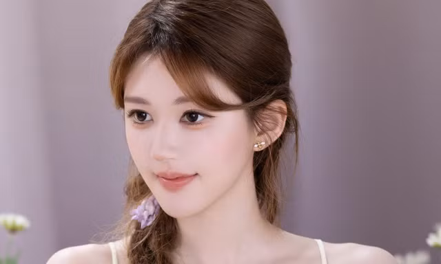 Triệu Lộ Tư chủ động tìm kiếm kịch bản, chiêu trò mới hay nước cờ thông minh?