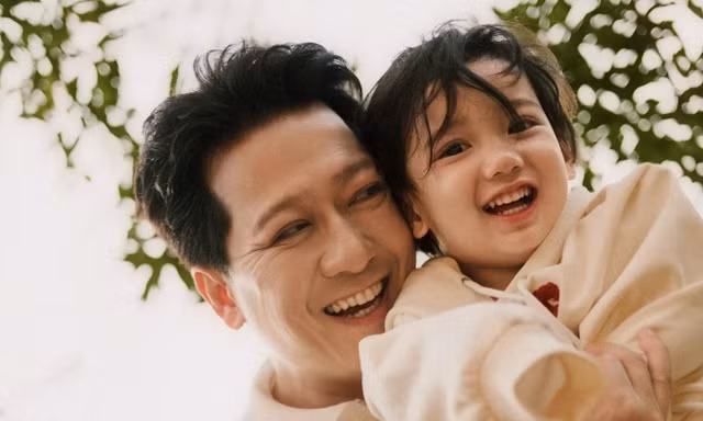 V-Biz có thêm một “Hoàng tử bé” đáng yêu hết chỗ nói, ai nhìn cũng muốn cưng