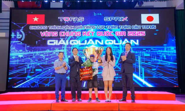 Hành trình chinh phục 5000 phép Toán tới ngôi vị Quán quân Toán Toàn cầu TOFAS 2025