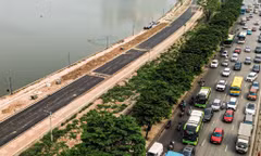 Hà Nội: Vượt tiến độ, đường ven hồ Linh Đàm sắp 'mở lối'