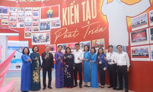 Triển lãm ý nghĩa dựa trên hình tượng hoa sen của Mặt trận Tổ quốc Việt Nam
