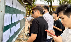 Đối sánh phổ điểm các tổ hợp xét tuyển: 21 điểm khối A00 tương đương 23,1 điểm khối C00