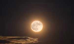 Tháng 5 có “Trăng đôi” hiếm gặp: Vì sao vừa có Trăng tròn lại thêm “Trăng xanh”?