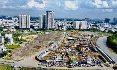 'Bẻ kèo', hủy hợp đồng cũ rồi bán giá cao hơn