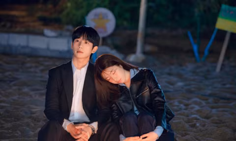 Jung Hae In - Ha Young vừa dễ thương vừa mạnh mẽ trong "Kẹo Ngọt Tình Yêu"