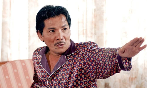 Thương Tín chìm trong tuyệt vọng, rồi cố bơi ngược dòng