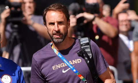 Đội tuyển Anh lánh mặt người hâm mộ sau thất bại ở chung kết EURO 2024, âm thầm trở về trên chuyến bay bí mật