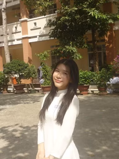 ho-kim-phung.jpg