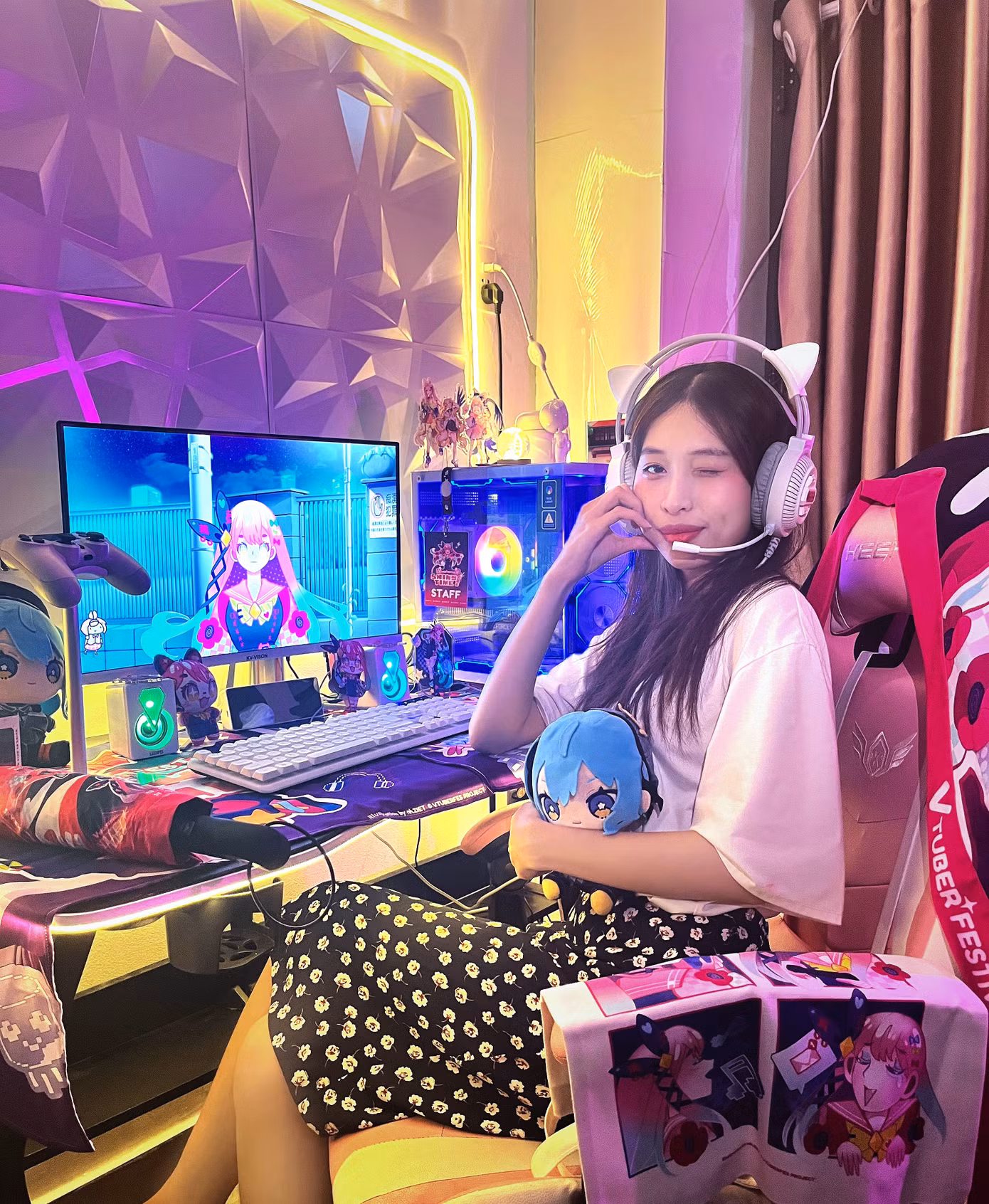 khanh-linh-dang-trai-nghiem-lam-vtuber.jpg