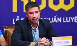 HLV Harry Kewell và câu trả lời cho việc, liệu Hà Nội FC có thể chơi như Man City hay Liverpool?